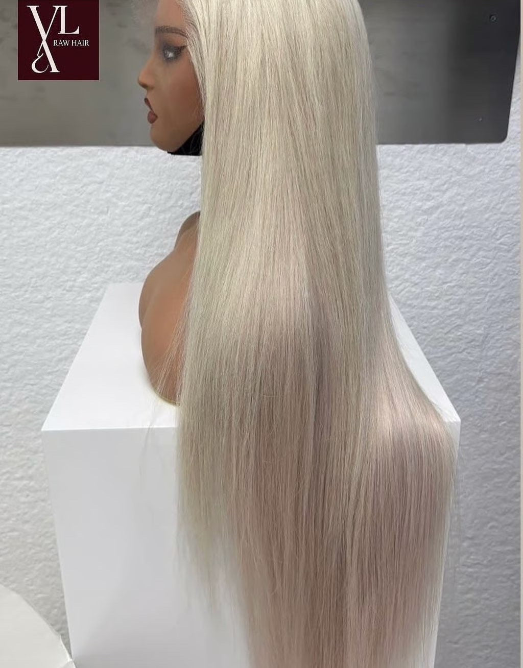 VLA WIGS HONEY BLOND COLOR