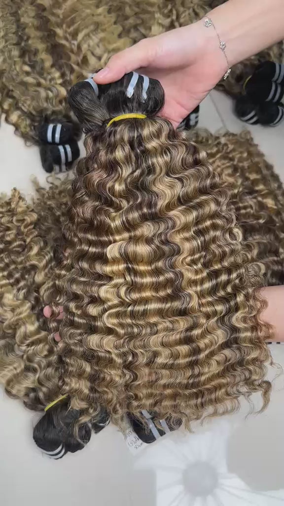 LATTO BLOND BURMESE CURLY VIRGIN